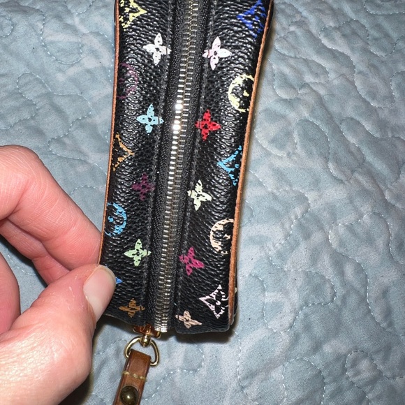 Authentic Louis Vuitton Multicolor Black Murakami Trousse Wapity Pouch & Strap - Picture 3 of 16